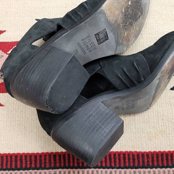 Eileen Fisher Walt Crossover Cut Out Leather Bootie Sz 7.5 Black Back Zip EUC‎ - Picture 6 of 7